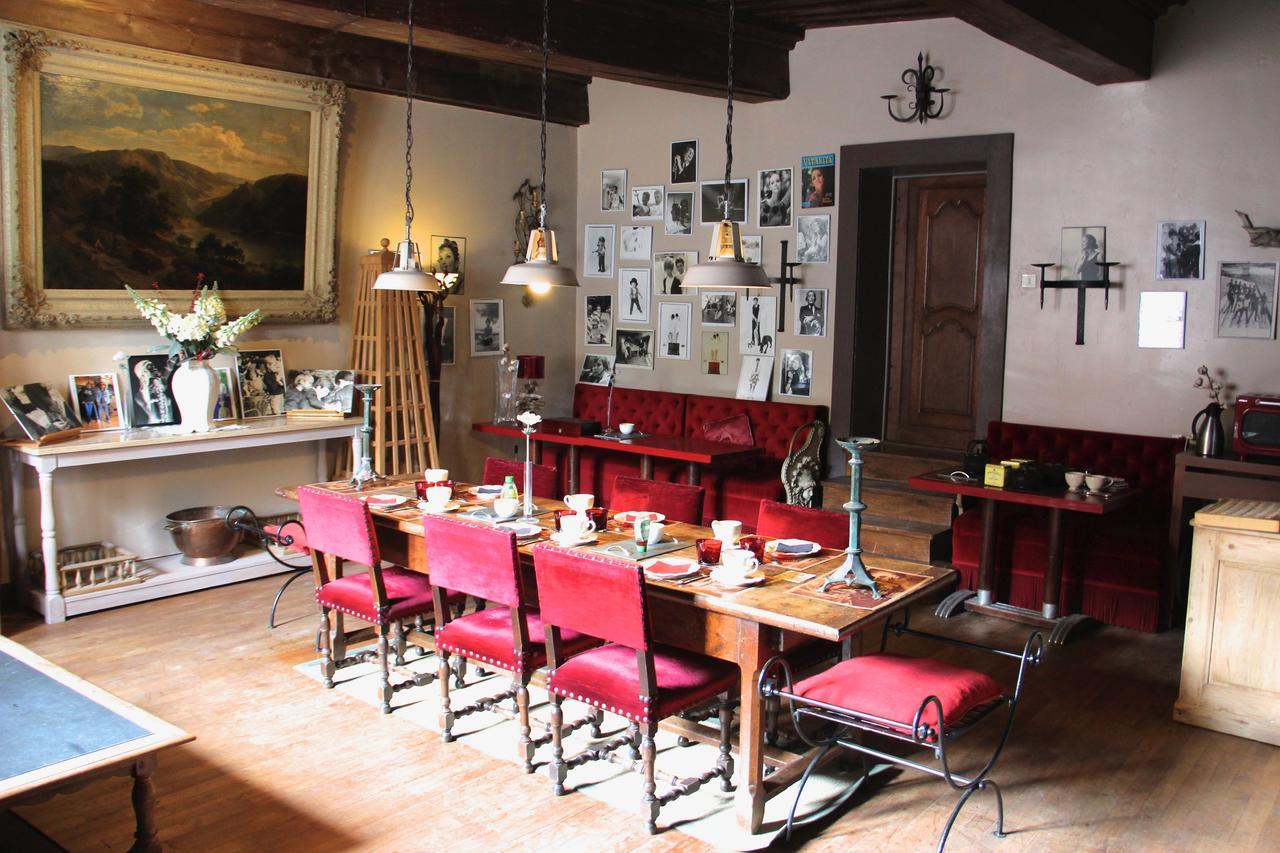 Gothique Cafe Otel Baume-les-Messieurs Dış mekan fotoğraf