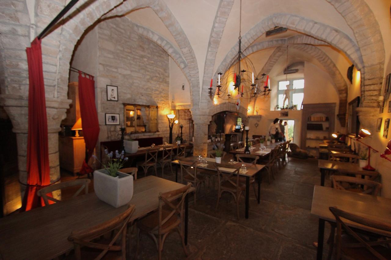 Gothique Cafe Otel Baume-les-Messieurs Dış mekan fotoğraf