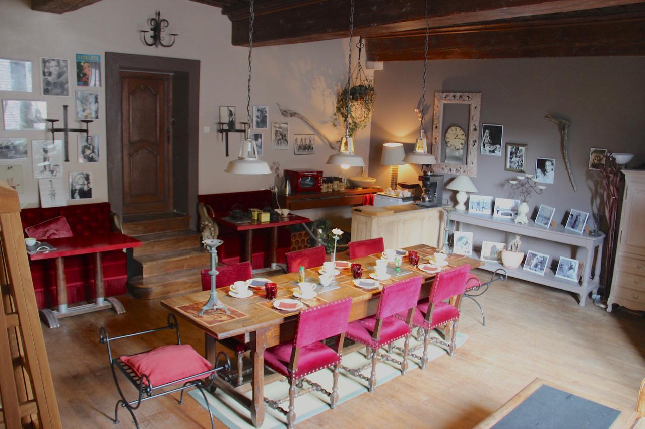 Gothique Cafe Otel Baume-les-Messieurs Dış mekan fotoğraf
