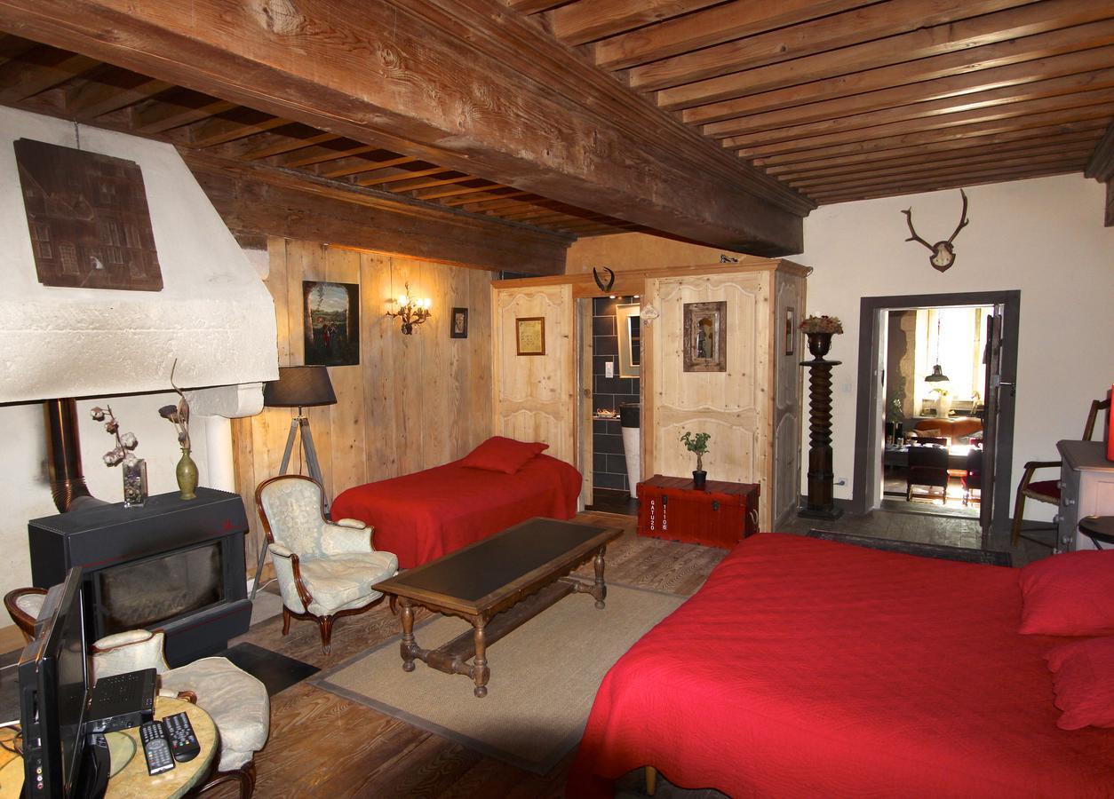 Gothique Cafe Otel Baume-les-Messieurs Dış mekan fotoğraf
